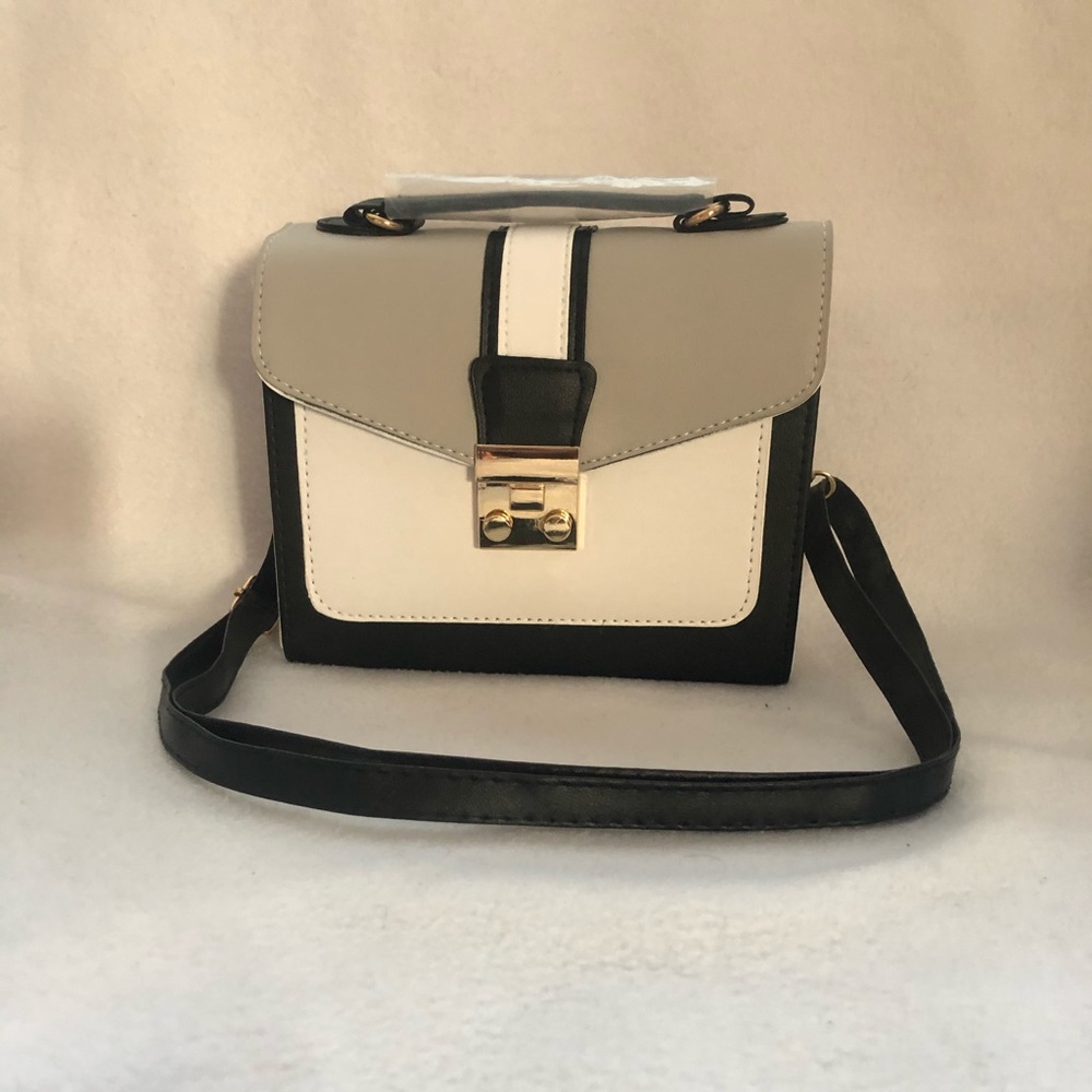 Lovely crossbody rectangular grey